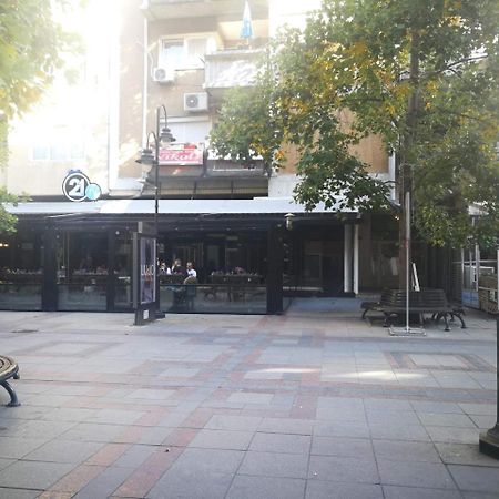 Brick Apartment On Macedonia Pedestrian Street Szkopje Kültér fotó